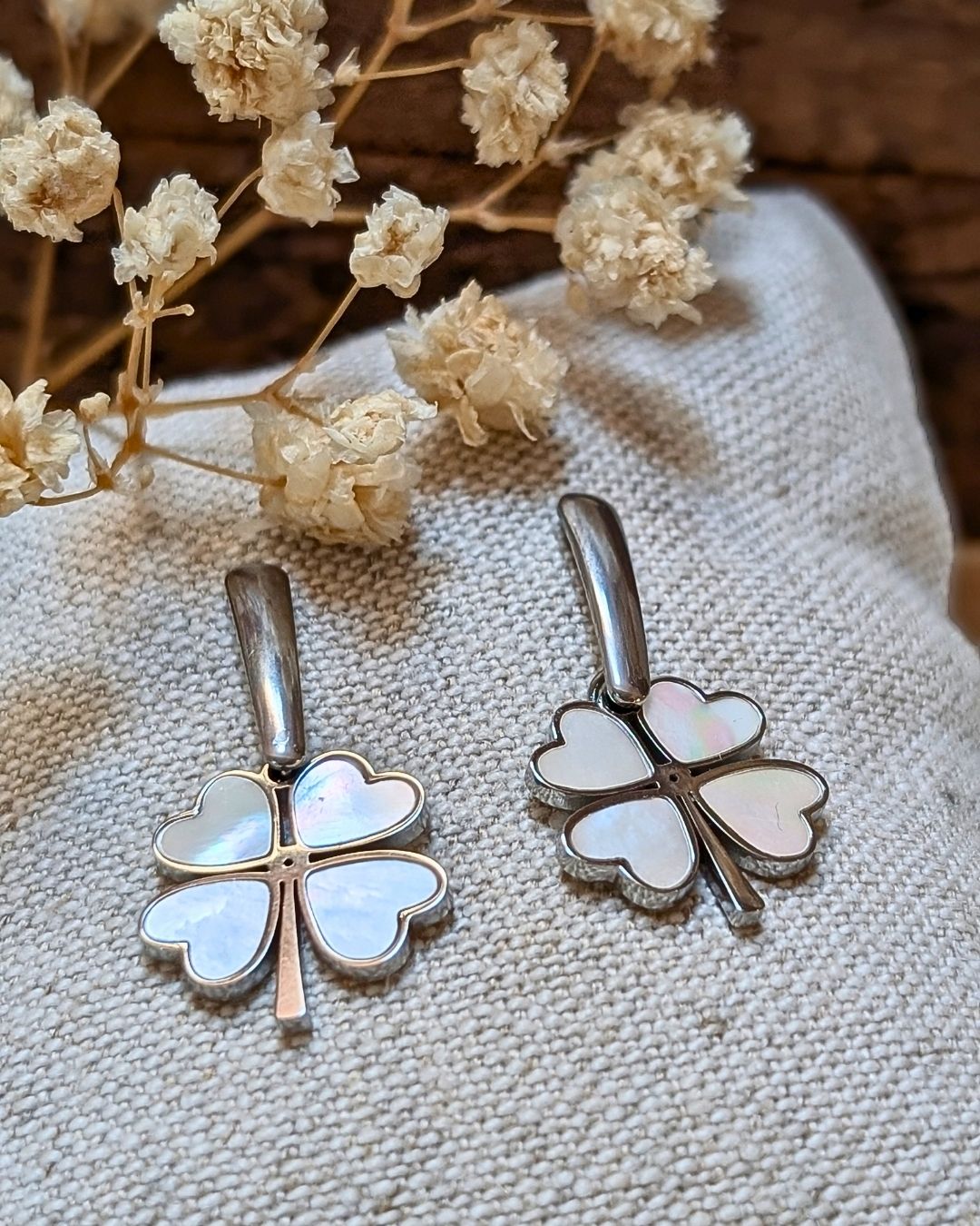Boucles d'Oreilles Maeve — Trèfle Nacre & Acier Inoxydable