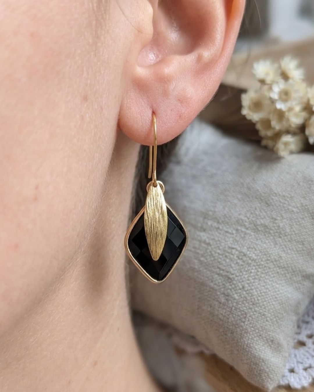 Boucles d’oreilles Farah — Acier Inoxydable Doré & Pierres Naturelles