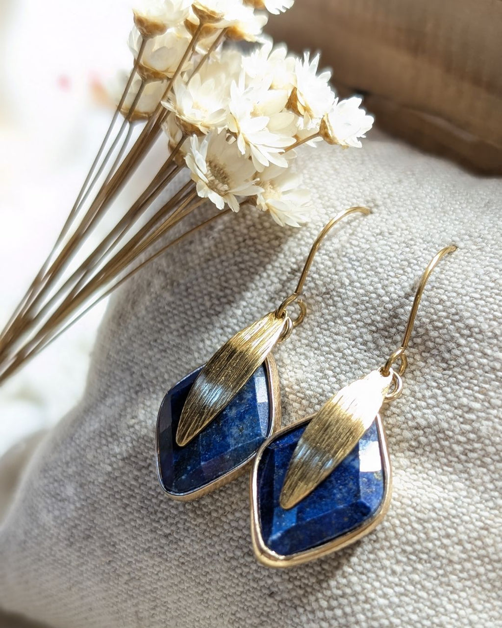 Boucles d’oreilles Farah — Acier Inoxydable Doré & Pierres Naturelles