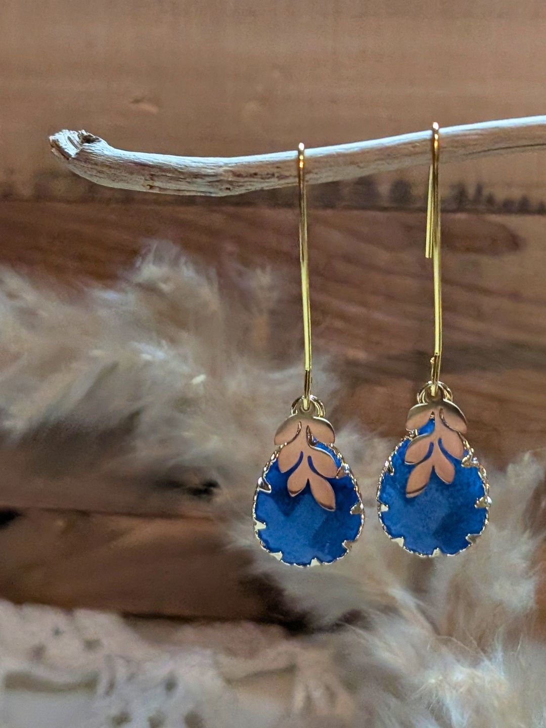 Boucles d'Oreilles Katell - Pendantes Acier Inoxydable Doré, Feuille & Pierres Naturelles