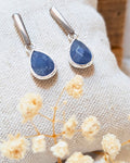 Boucles d'oreilles Aria - Puces en acier inoxydable argenté et aventurine bleue