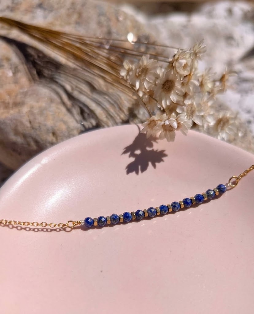 Bracelet Eline — Bracelet Fine Chaîne et Rang de Perles Minérales Facettées en Acier Inoxydable Doré