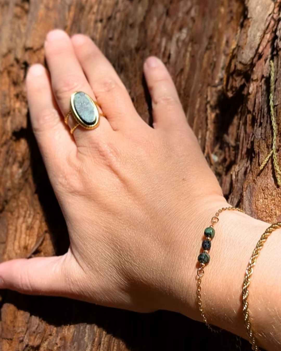 Bracelet Fin Auriane - Acier Inoxydable Doré & Pierres Naturelles Cubiques