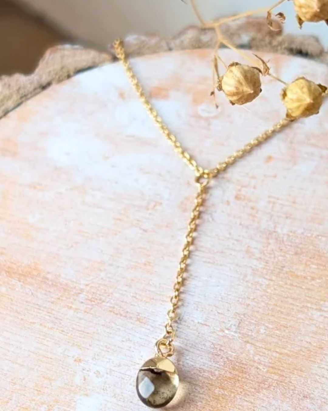 Collier cravate Beatriz - Chaine en acier inoxydable et pierre naturelle