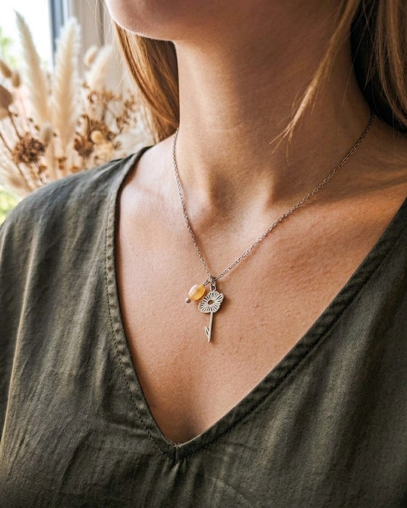 Collier Fleur de Naissance Avril (Marguerite) — Acier Inoxydable