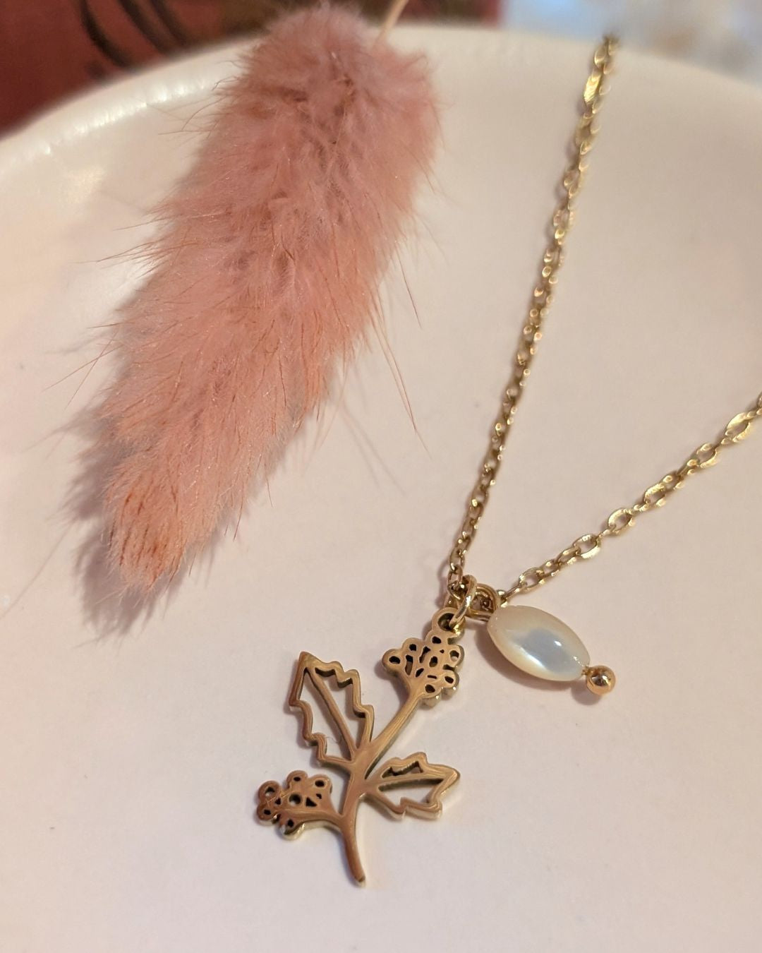 Collier Fleur de Naissance Décembre (Houx) — Acier Inoxydable