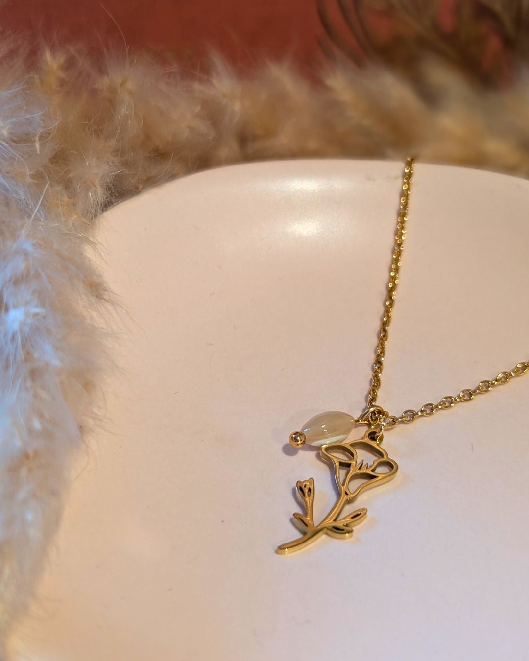 Collier Fleur de Naissance Mars (Jonquille) — Acier Inoxydable