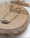 Collier maille rectangle Perdita — Pierre jaspe dalmatien & acier inoxydable doré