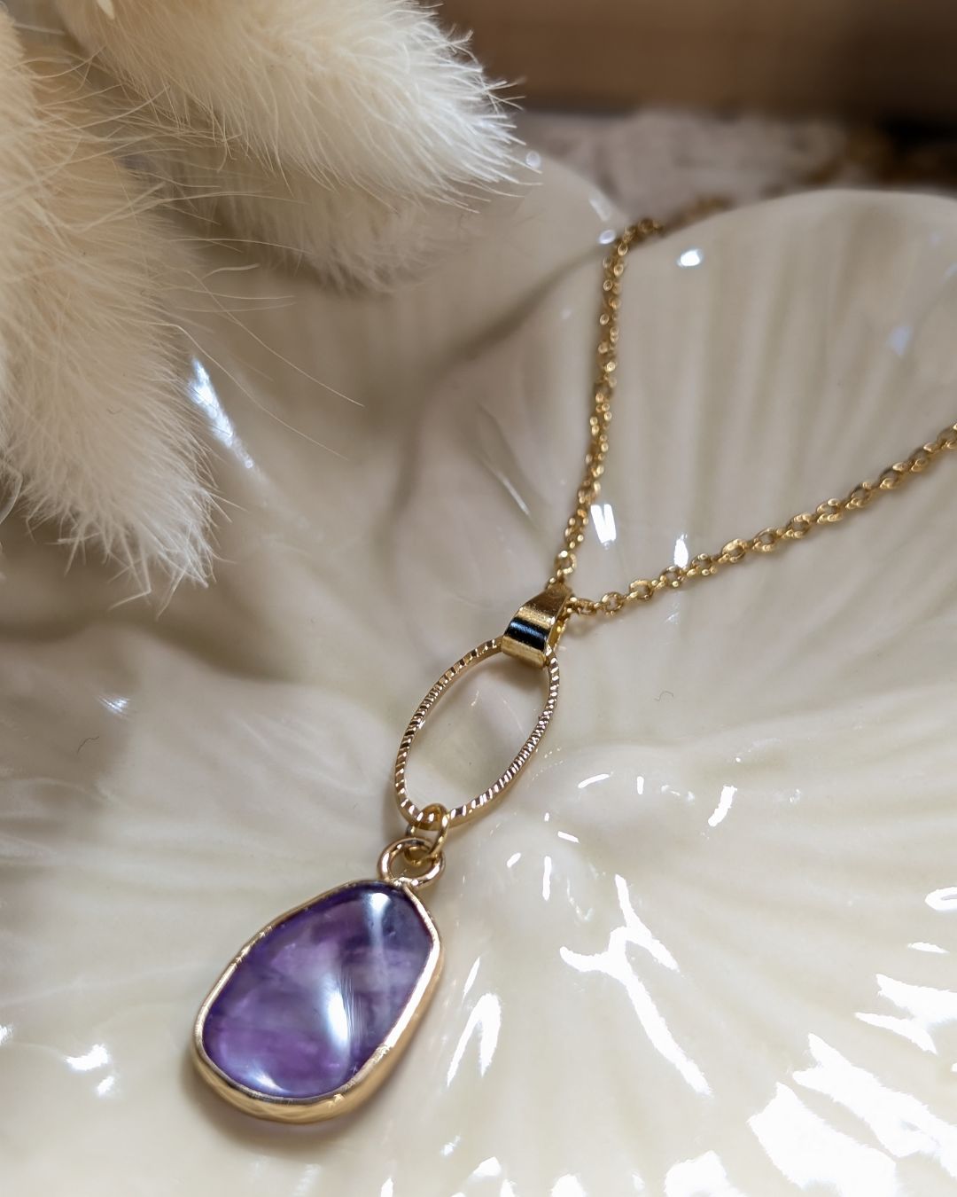 Collier Margareth — Acier Inoxydable Doré et Pendentif Pierre Fine