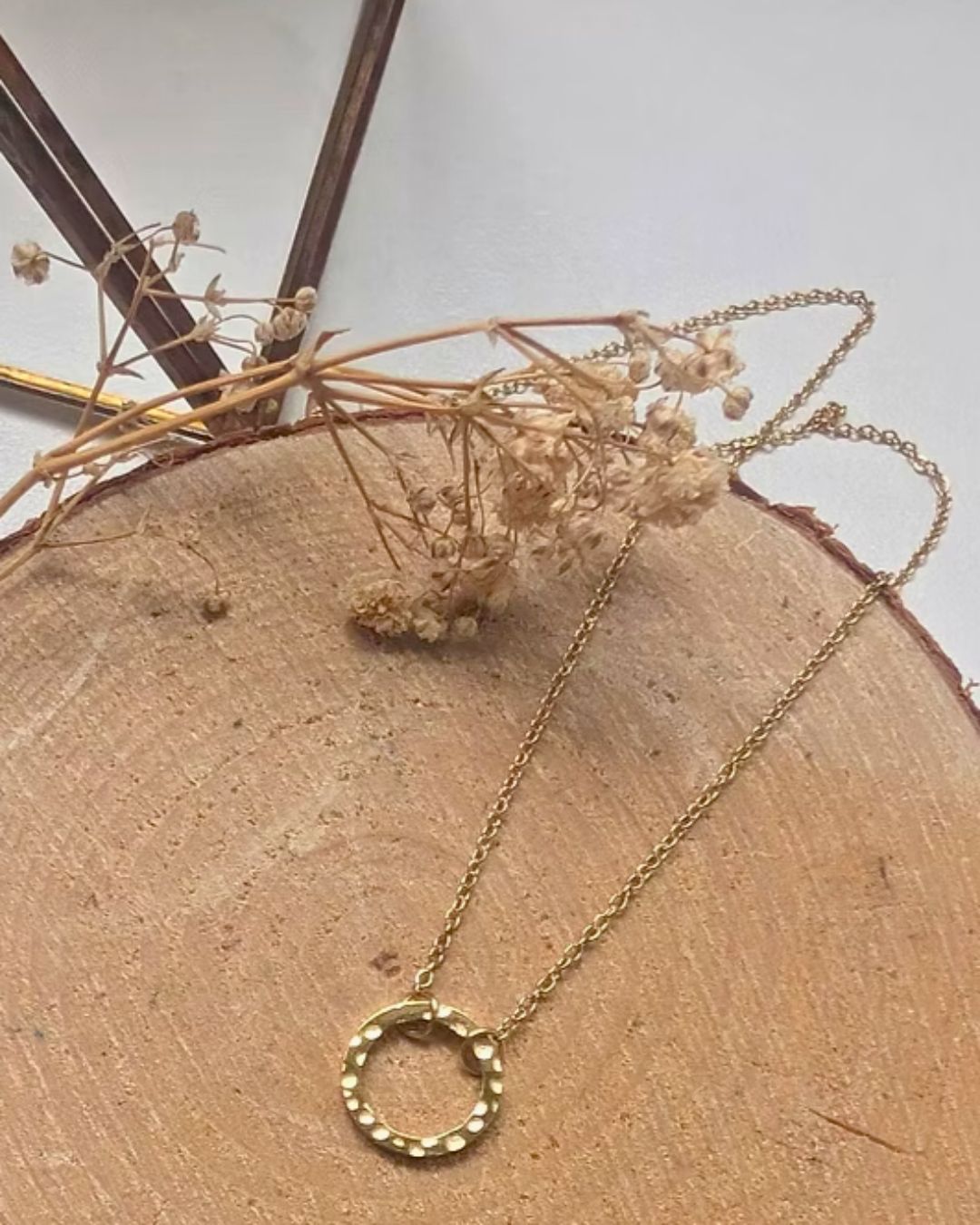 Collier Miranda — Anneau martelé en acier inoxydable