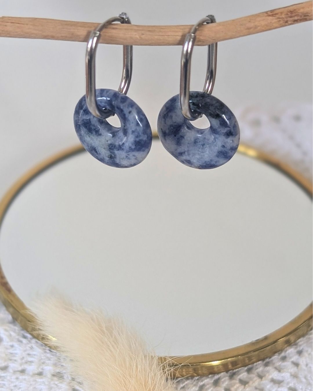 Créoles Billie — Boucles d'Oreilles Ovales en Acier Inoxydable et Donut en Pierre Naturelle