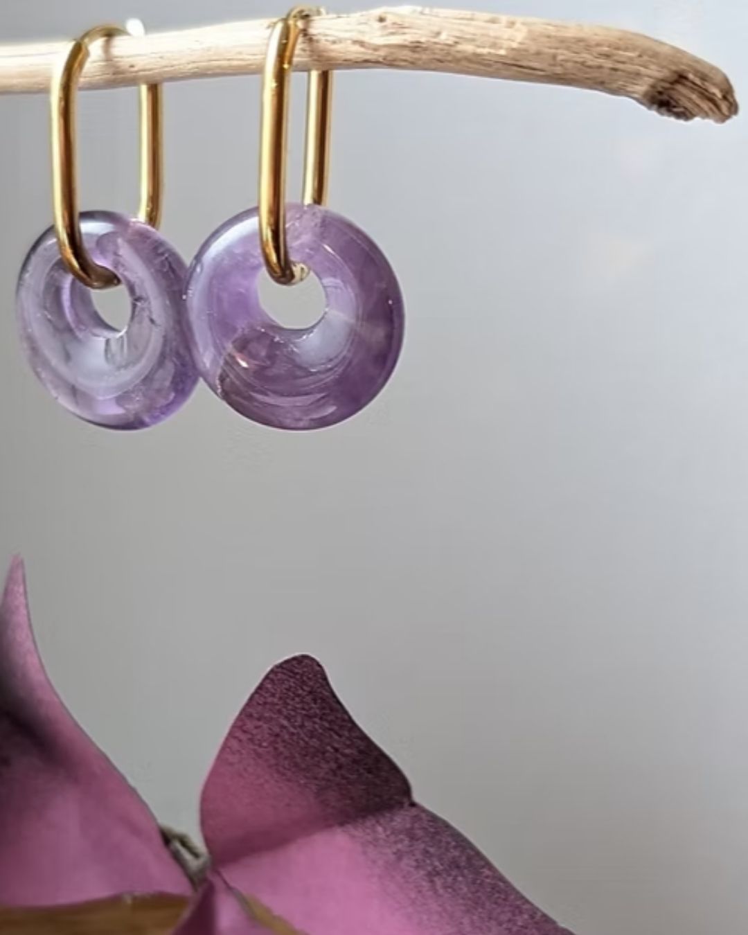 Créoles Billie — Boucles d'Oreilles Ovales en Acier Inoxydable et Donut en Pierre Naturelle