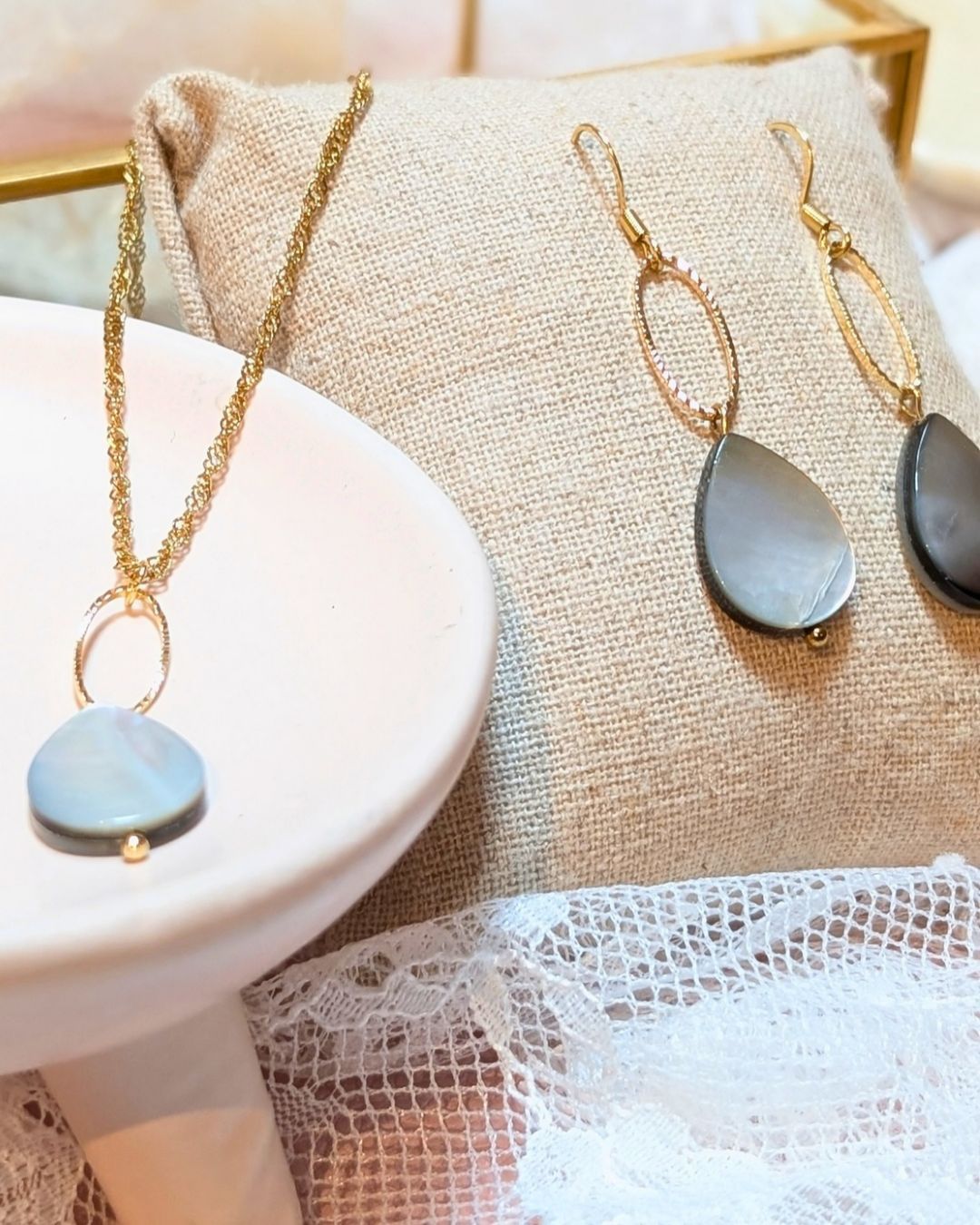 Collier Margot — Nacre grise &amp; Acier Inoxydable